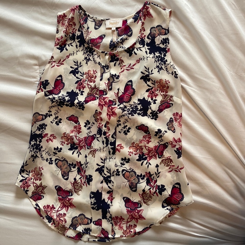 Laundry brand dressy sleeveless blouse size small.